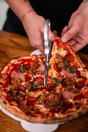 Suprema pizza fresh cut